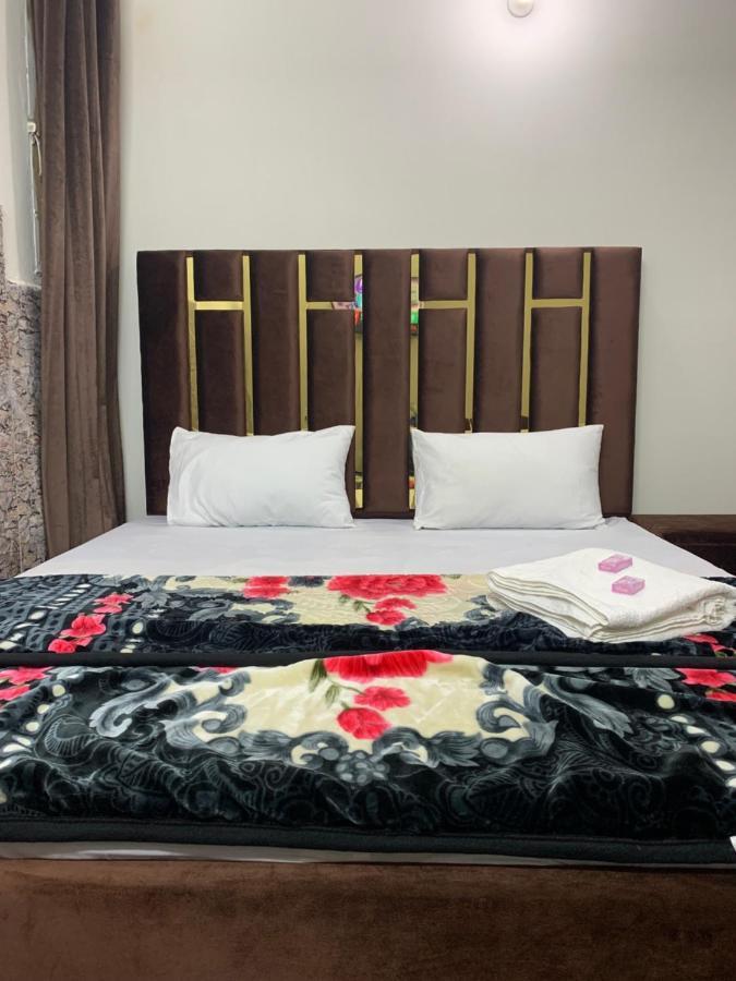 Eden Plus Executive Hotel Lahore Exterior foto